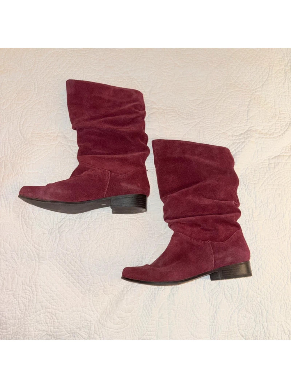 Maroon Fall Clean Girl Chic 2000’s Midi Suede Style Boots